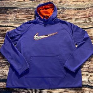 Nike Therma-Fit Purple Hoodie! Women’s Size Large! Good Pre Owned Condition!